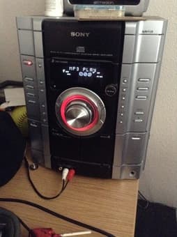 Sony 4 piece stereo: $50 1