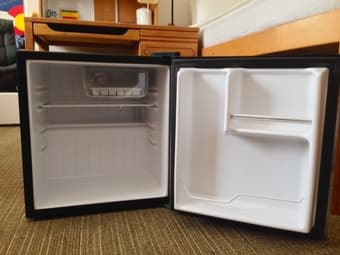Stainless Steel Door Mini-Fridge for $30 (w/ real photos) 3