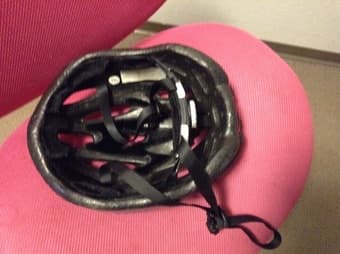 Helmet Arvenir $10 obo 3
