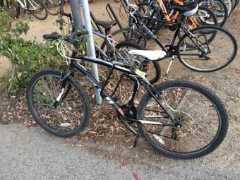 FUJI NEVADA MOUNTAIN BIKE 6.0 220$ or OBO 1