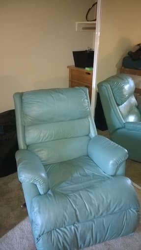 Selling Blue Recliner - $50 3