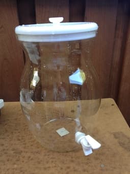 Clear Plastic Beverage Dispenser 2.5 Gal $2 1