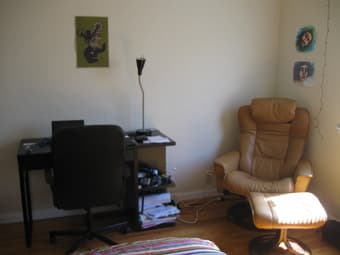 short term August-September: 1 bdrm in a share (Menlo Park/1200$) 2
