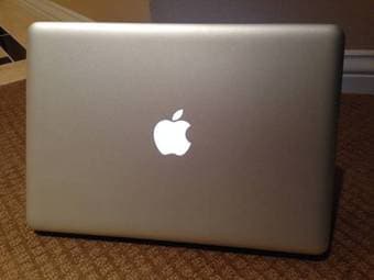 Mint Condition - Macbook Pro 13" Late 2011 2.4Ghz i5 4GB 500GB - $820 1