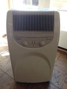 Moving Sale - electric radiator space heater, humidifier 2