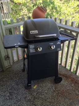 Barbeque Grill: Almost new 2