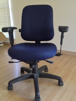 Moving Sale (Bed, Desk) 3