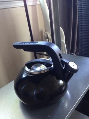 KitchenAid Kettle, black/chrome - $10 (palo alto) 1