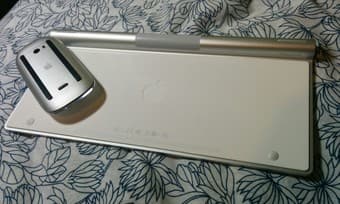 Apple magic mouse and keyboard bundle $90 2