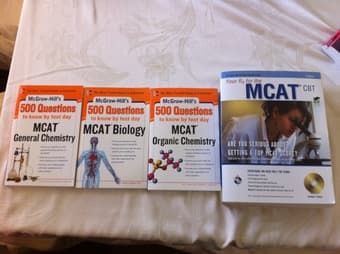 MCAT books for sale, >60% off and almost new 2