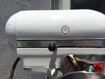 Vintage Hobart Kitchenaid K5-A Stand Mixer - $175 2