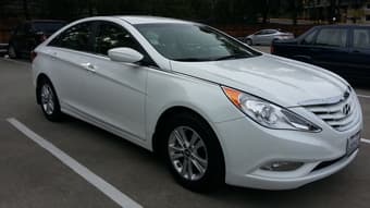 2013 Hyundai Sonata GLS 4D (29k miles) $14,000 deal! 1