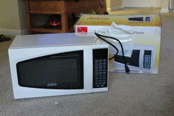 Microwave and Electric Tea Kettle 1
