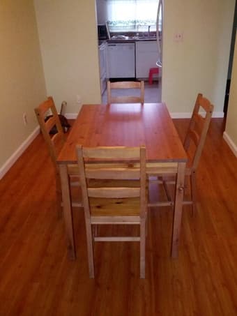 Dinner Table with four chairs $95 2