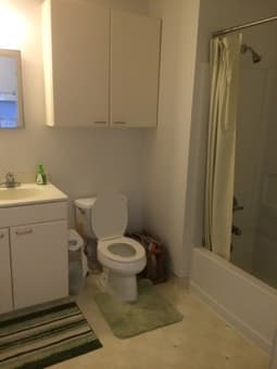 EV Studio 4 available Aug 27 - Sept 18 $1300/month 3