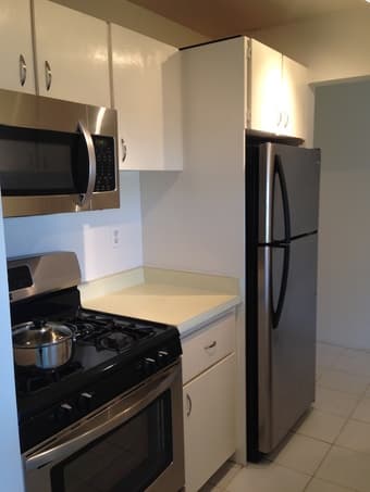 $1400/mo SF Bedroom with private bath in 2Bd/Ba Condo 2