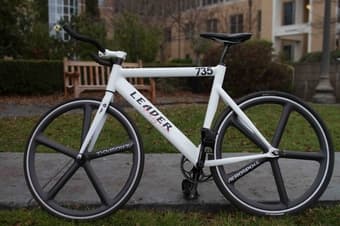 Beautiful Bike. Amazing for around campus 1