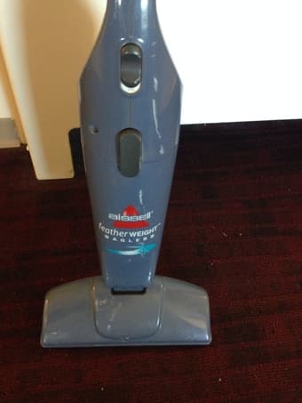 Bissell featherweight bagless vacuum for $8 2