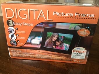 $10 new digital picture frame 1