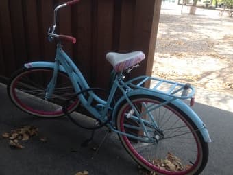 Schwinn Bike (almost new) LOW PRICE(New lock as free gift) 1