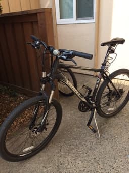 Giant Mountain Bike for Sale $300 (Large Frame) 2