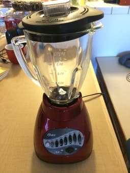 [Sell] Oster Blender 6844 for $15 1