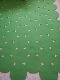 SELL UGLY RUG - $20 1