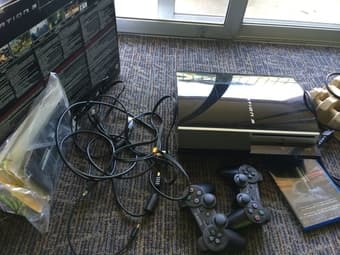 Sony PlayStation 3, 40GB HDD Wi-Fi Bluetooth HDMI, 2 controllers -$100 2