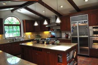 Large Master Bedroom for Rent 3