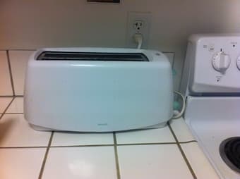 Toaster and kettle 1