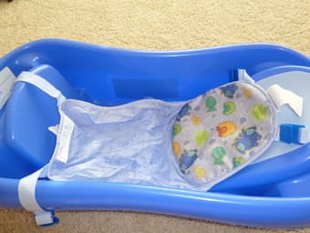 baby stuff: bathtub, food mill and doll nursery set 1