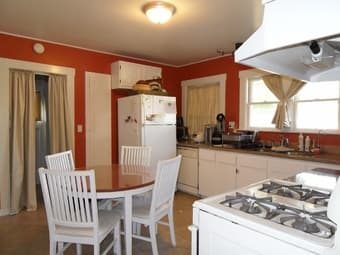 Room in a beautiful Palo Alto cottage near Safeway, CVS and Downtown 2
