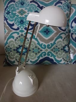Arm chair, lamps & cabinet 3