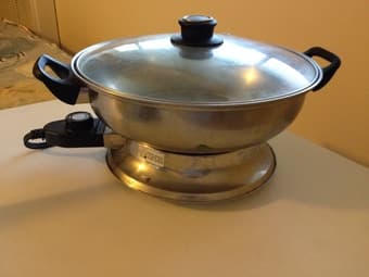 Hot pot （火锅锅） on sale 1