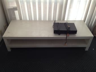 [__MORE THAN 50% OFF !! __] IKEA desk & TV stand 2