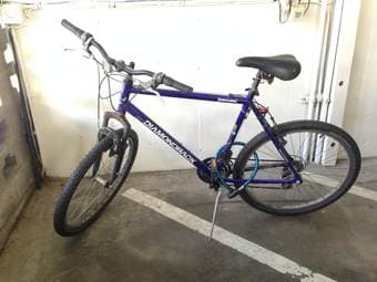 Diamondback Outlook 18-Gear Bike (with Lock) - $120 (in Palo Alto) 1