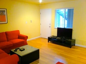 Large furnished room in shared apt (palo alto / menlo park) 1