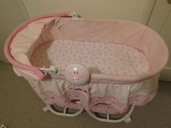 Summer Infant Soothe & Sleep Bassinet ($35) 2