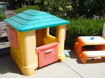 2-seat baby stroller and playhouse for sale 2