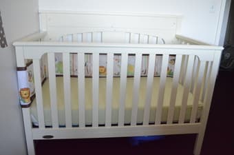 Crib and Mesh Crib Liner 2