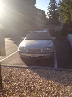 2001 VOLVO V70 2.4T （clean title）$4500 1