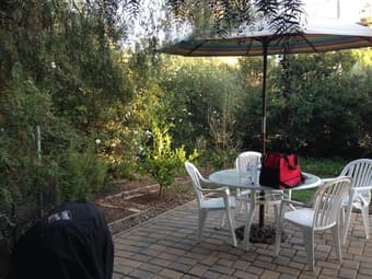 Large private 1 bedroom + 1 bath cottage 3