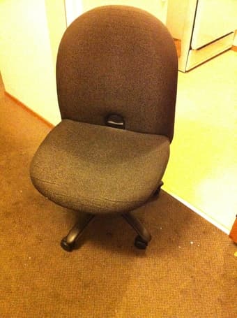 A mirror, a desk chair and a baby mattress for sale! 2