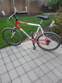 SPECIALIZED hot rock MOUNTAIN BIKE 1