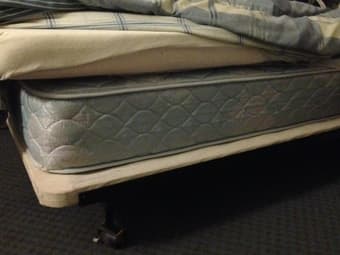 Twin Mattress + memory foam + adjustable metal frame 1