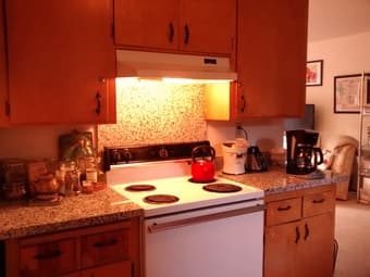 1b/1b master suite near Stanford for $1950/mo - Available now! 3