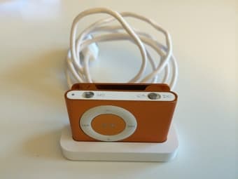 Ipod Shuffle + Cable - Like New $25 OBO 1
