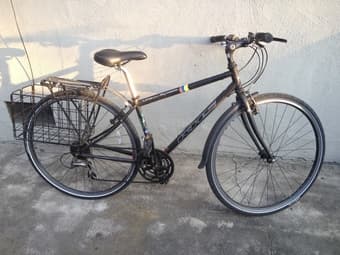 Commuter Bike  w/ Security Bolts ($250 - originally $400+) 1