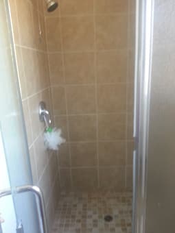 $1150 1 bedroom w/ private bathroom 2
