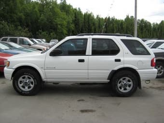$4200 Isuzu Rodeo 2001 - Very low mileage 1